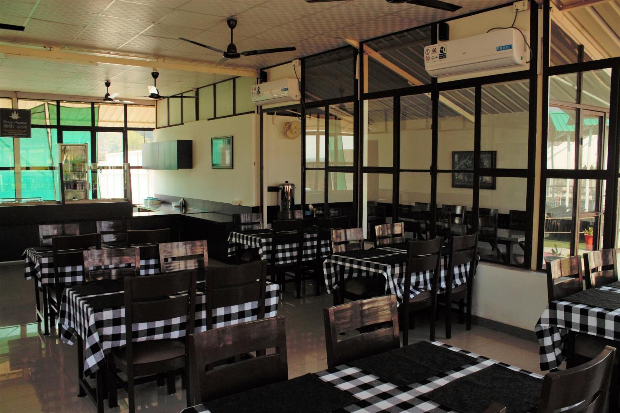Shivir Aranya - Wilderness Resort Alwar Eksteriør billede