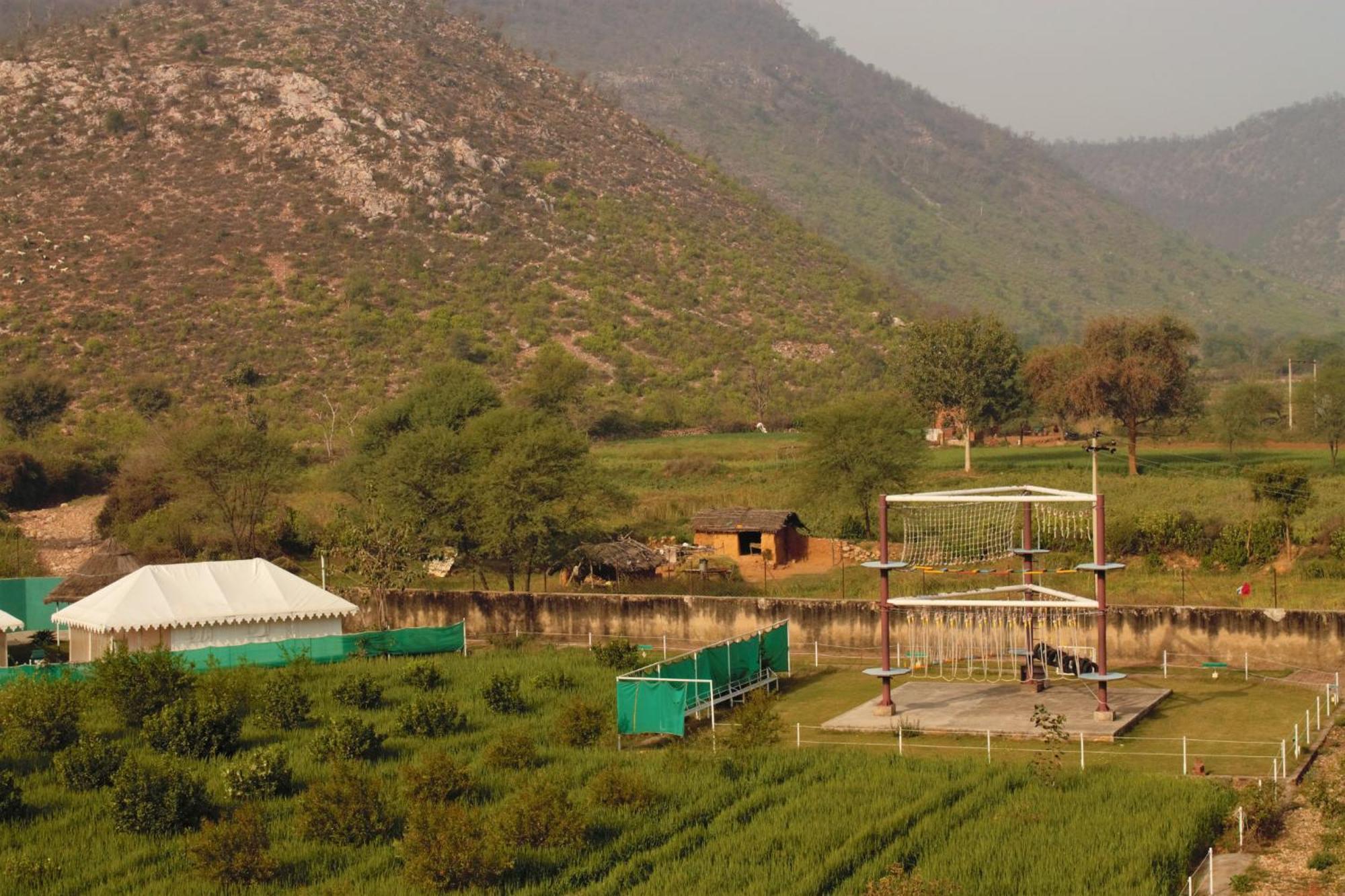 Shivir Aranya - Wilderness Resort Alwar Eksteriør billede