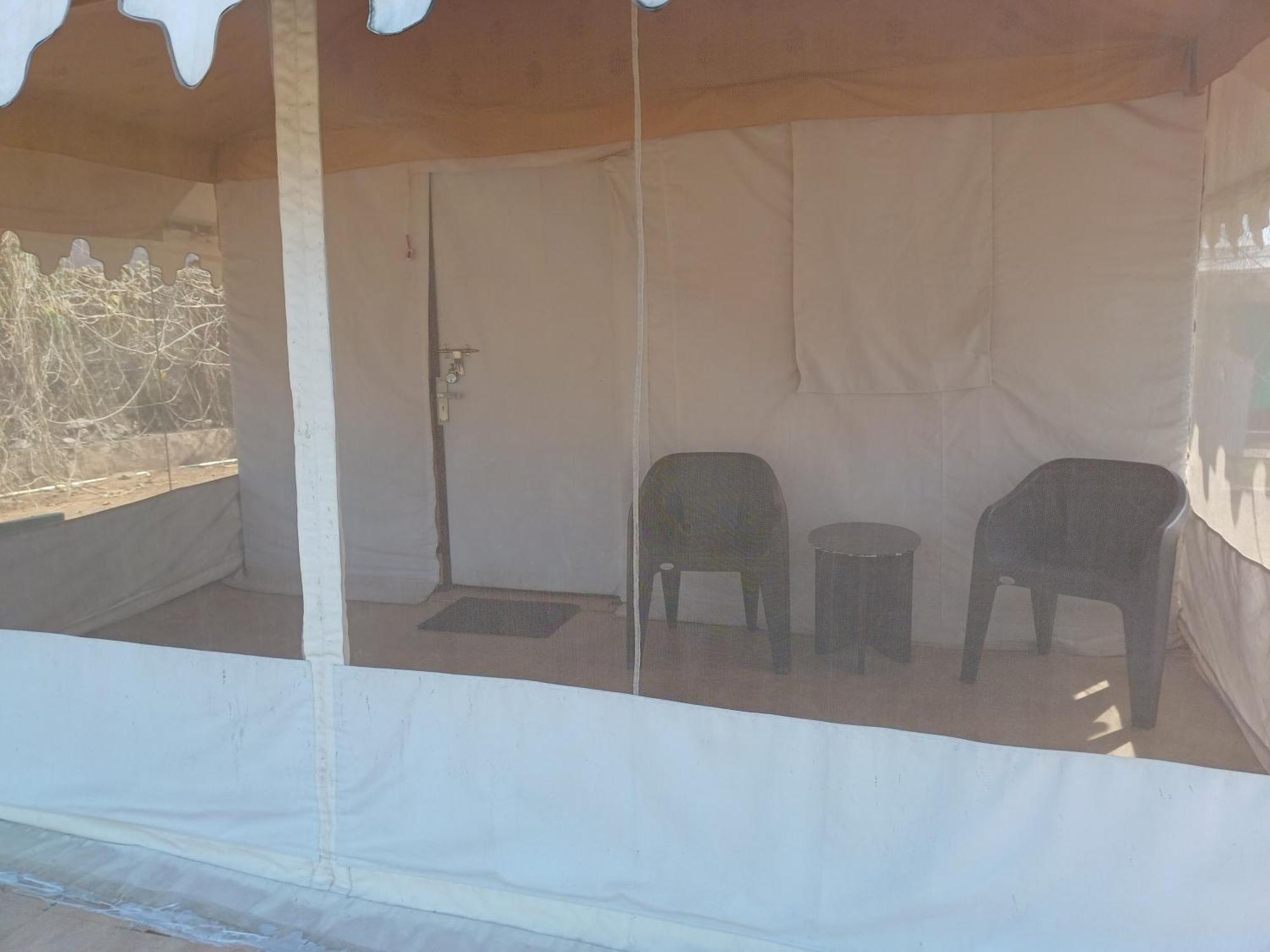 Shivir Aranya - Wilderness Resort Alwar Eksteriør billede