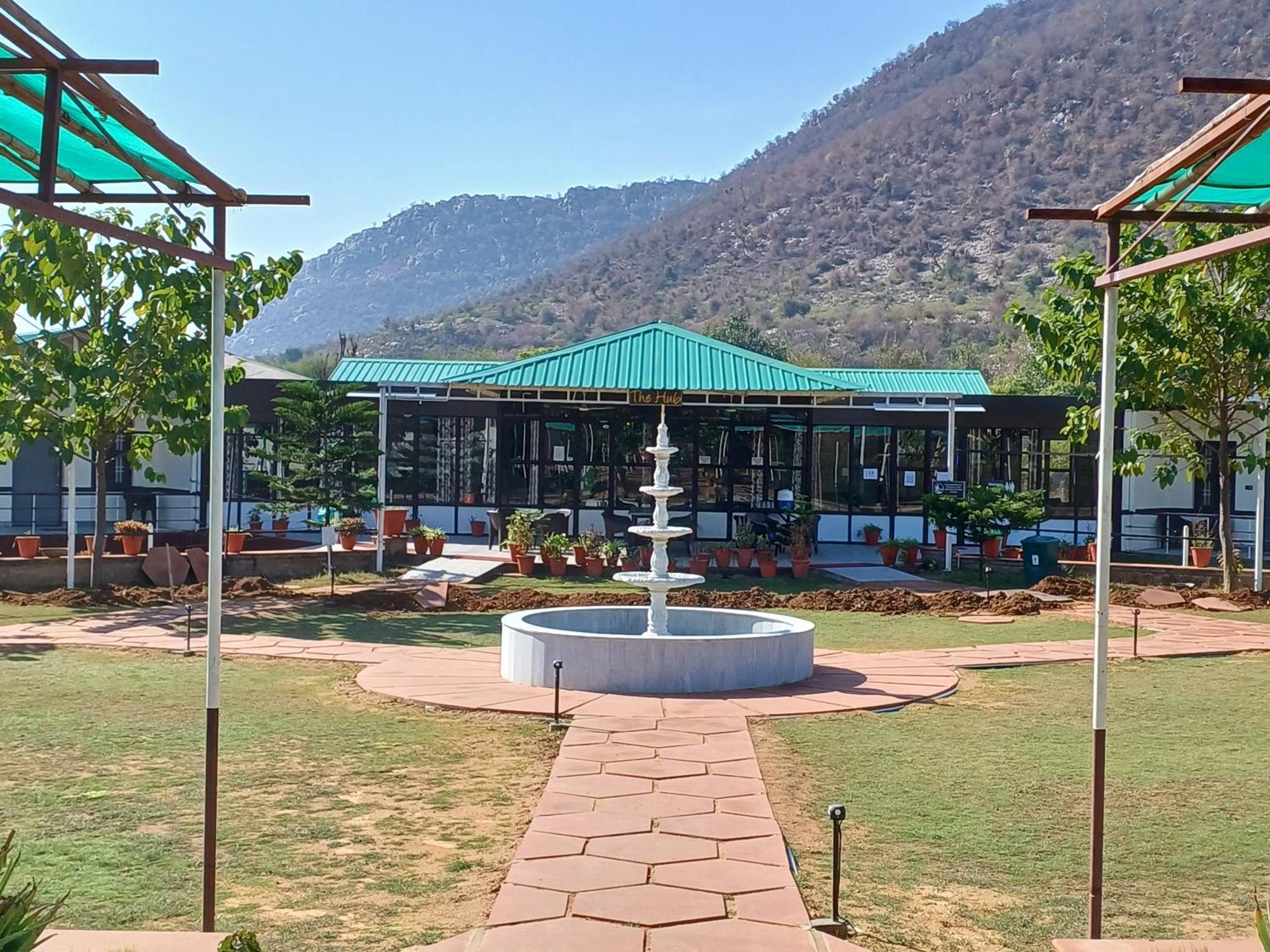Shivir Aranya - Wilderness Resort Alwar Eksteriør billede
