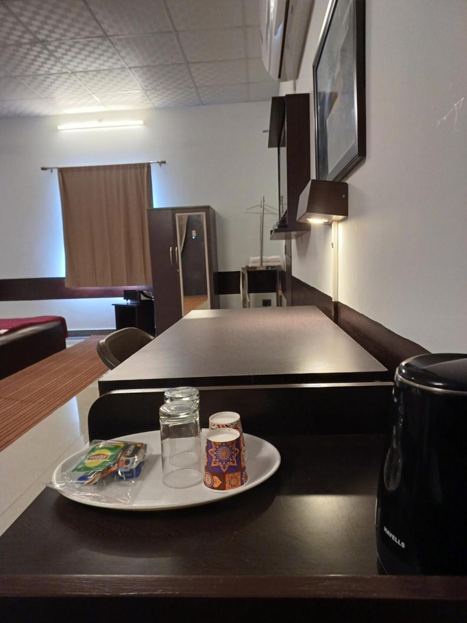 Shivir Aranya - Wilderness Resort Alwar Eksteriør billede